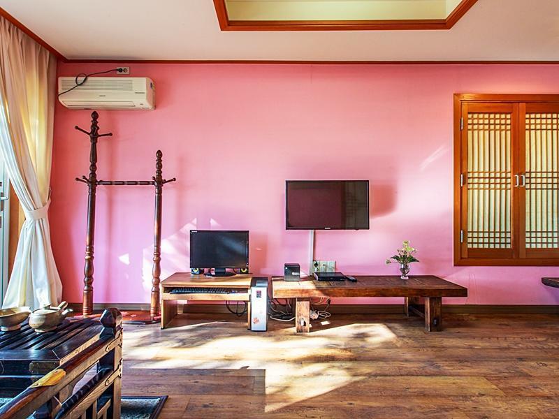 Casa Seorak Bed And Breakfast Sokcho Exterior photo